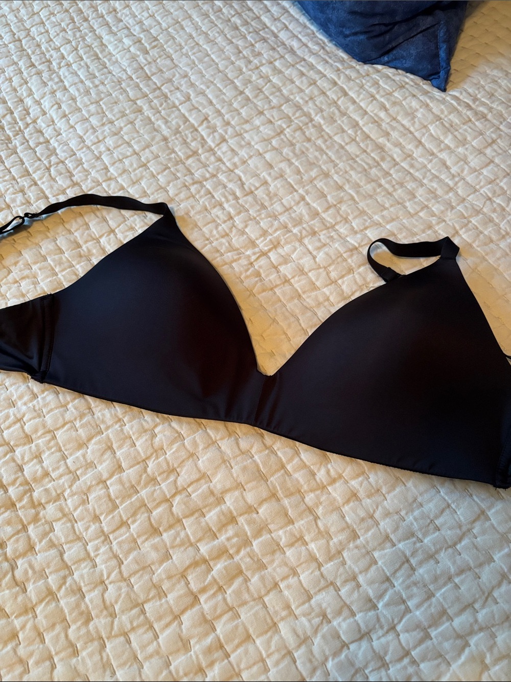 Black Seamless demi t-Shirt Bra - Women's Intimates